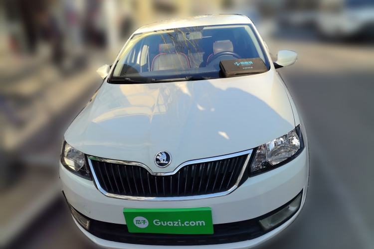 Used Skoda Rapid 2015 1.4L Manual Enjoyment Model