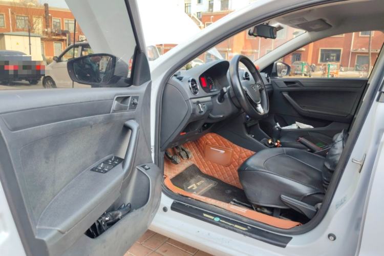 Used Jetta VA3 2019 1.5L Manual Entry-Level Version