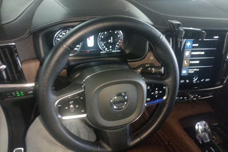 Used Volvo S90 2021 B5 Zhiyuan Luxury Edition
