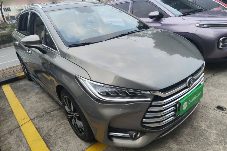 Used BYD Song MAX New Energy 2019 DM 1.5T Smart Connect Enjoyment Model 6-Seater China V Standard