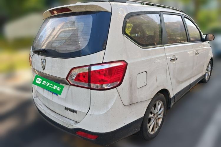 Used Baojun 730 2014 1.5L Manual Luxury Navigation ESP Version 7 Seats
