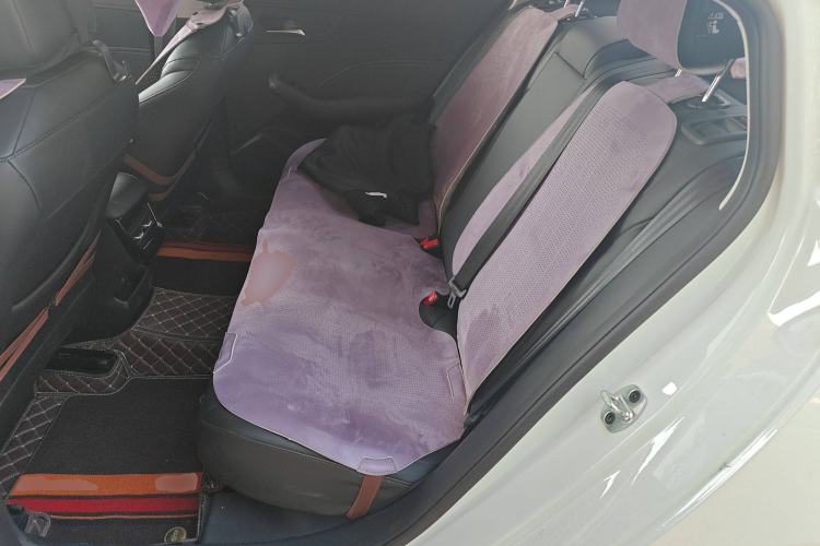 Used Roewe i5 2023 1.5L CVT Luxury Edition Left Rear Seat