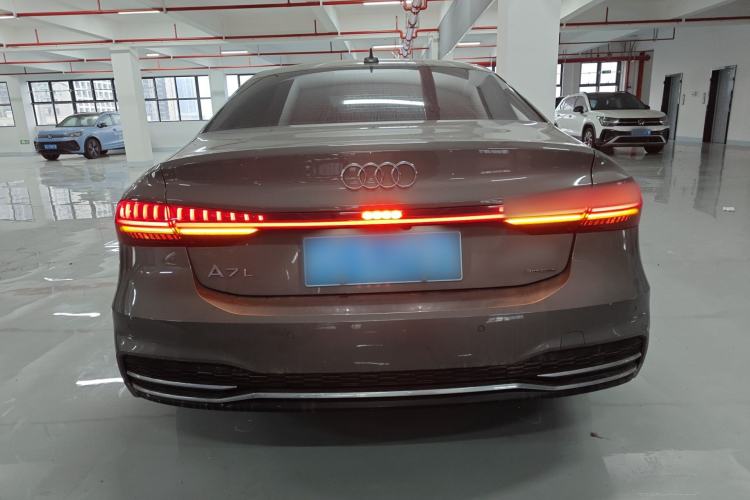 Used Audi A7L 2024 45 TFSI quattro Luxury Edition
