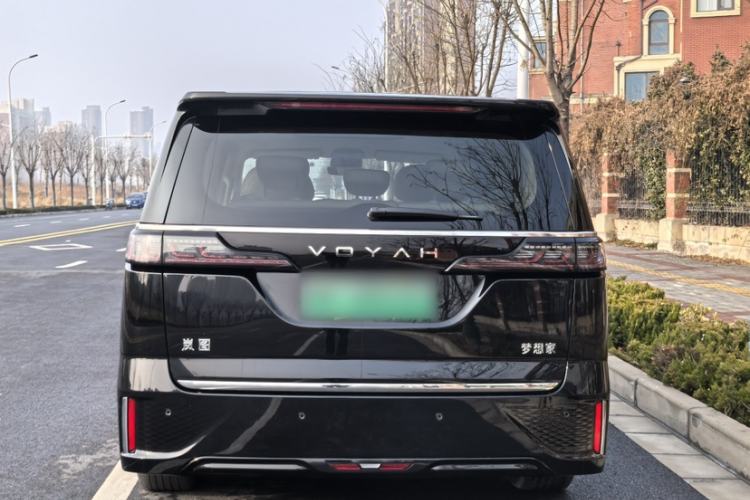 Used VOYAH Dream 2025 EV Four-Wheel Drive Prestige Kunpeng Edition