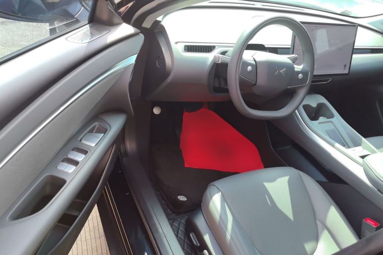 Used XPeng MONA M03 2024 620 with Ultra-Long Range Driver Seat