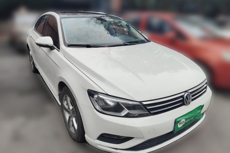 Used Volkswagen Lamando 2015 230TSI DSG Fashion Edition
