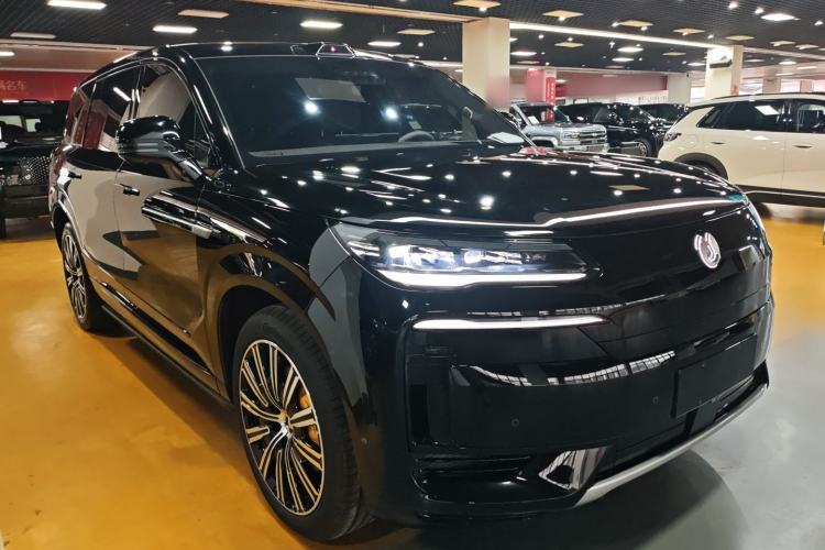 Used Denza N9 2025 Flagship Model Front Right 45 Deg