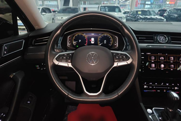 Used Volkswagen Magotan 2020 330TSI DSG Luxury Edition Steering Wheel