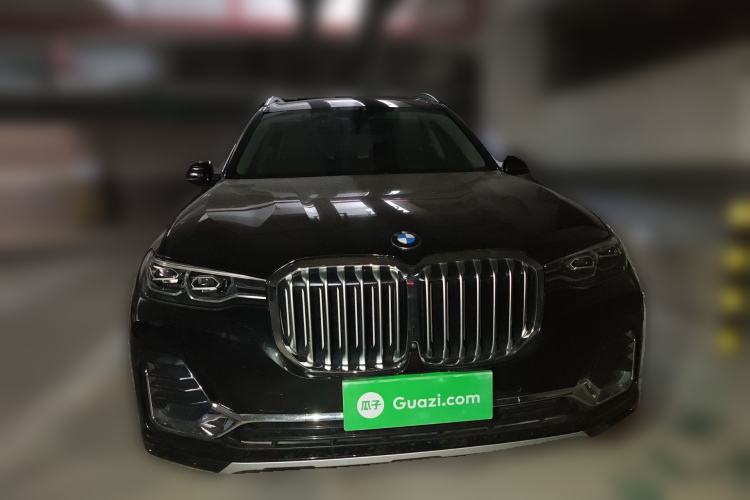 Used BMW X7 2019 xDrive40i Luxury Package with Leading Features
