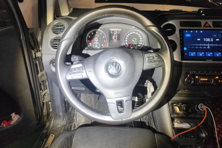 Used Volkswagen Golf 2011 1.4TSI Cross Golf Steering Wheel