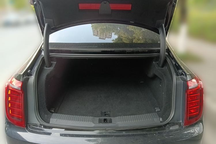 Used Hongqi H9 2020 Revised Version 2.0T Smart Connect Flagship Edition
