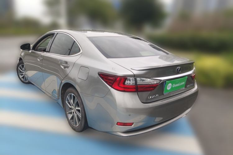 Used Lexus ES 2015 300h Comfort Edition