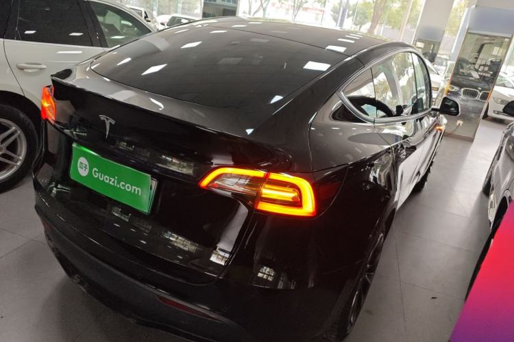 Used Tesla Model Y 2022 Rear-Wheel-Drive Version