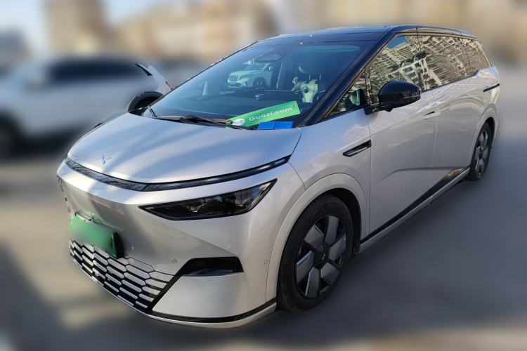 Used XPeng X9 2024 702 Ultra-Long Range Pro