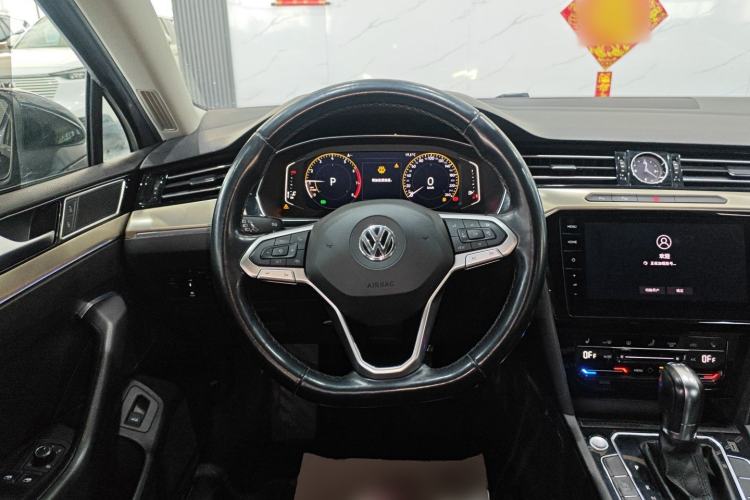 Used Volkswagen Magotan 2020 380TSI DSG Luxury Version Steering Wheel