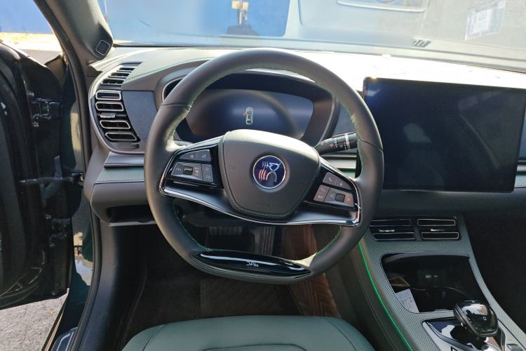 Used BYD Han 2022 EV 610 km All-Wheel-Drive Qianshan Cui Limited Edition Steering Wheel