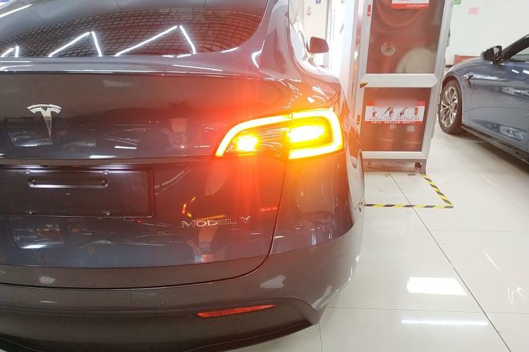 Used Tesla Model Y 2022 Rear-Wheel-Drive Version Exterior 3