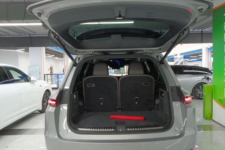 Used Li Auto L9 2022 Max model
