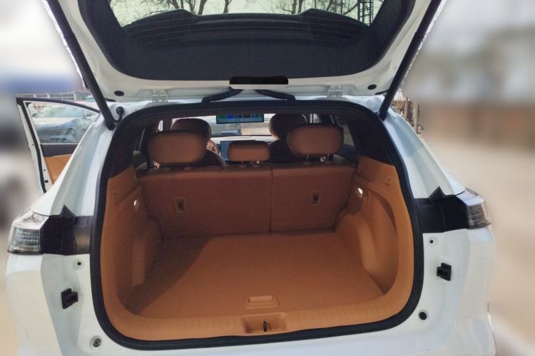 Used Dongfeng Aeolus L8 2025 Model 185KM Dream Edition
