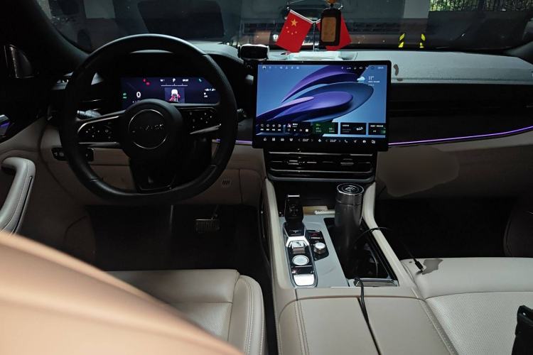 Used Lynk & Co 09 EM-P 2024 2.0TD EM-P Four-Wheel Drive ULTRA Six-Seater
