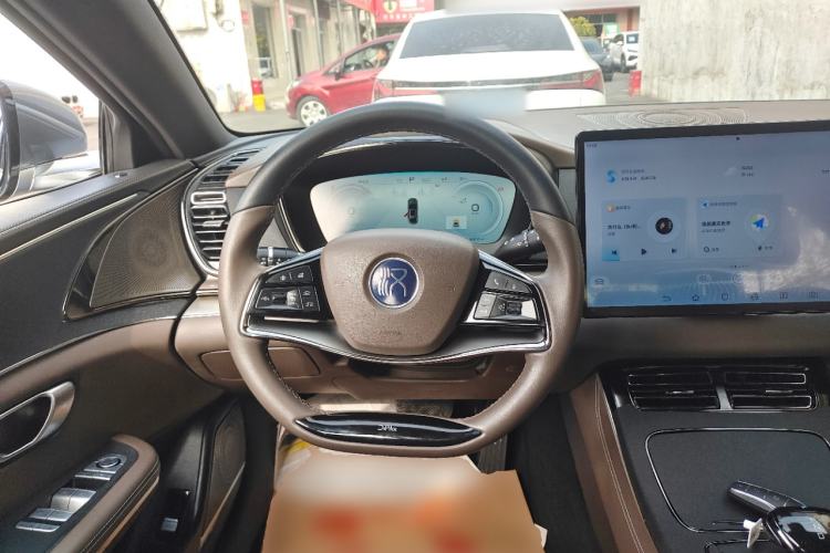 Used BYD Han 2023 DM-i Champion Edition 121KM Prestige Model
