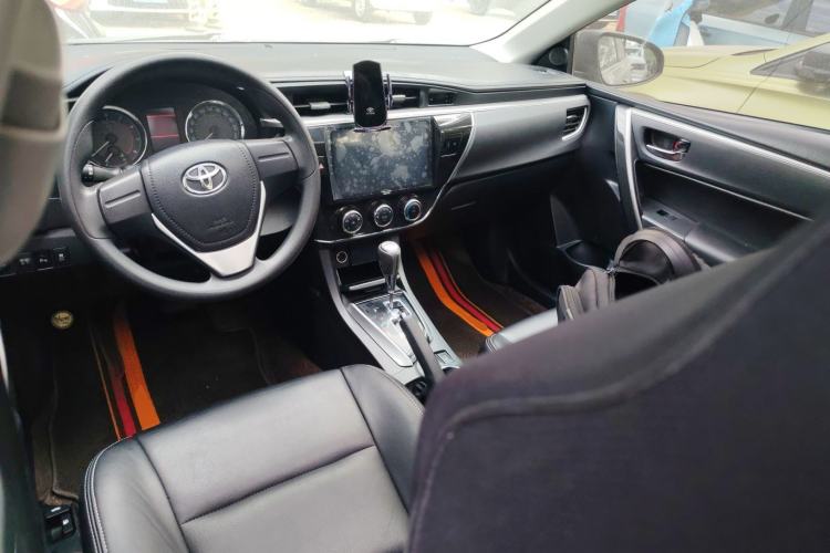 Used Toyota Corolla 2017 1.2T CVT GL-i
