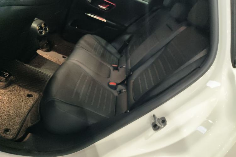 Used Mercedes-Benz GLC Coupe 2024 GLC 260 4MATIC Coupe SUV
