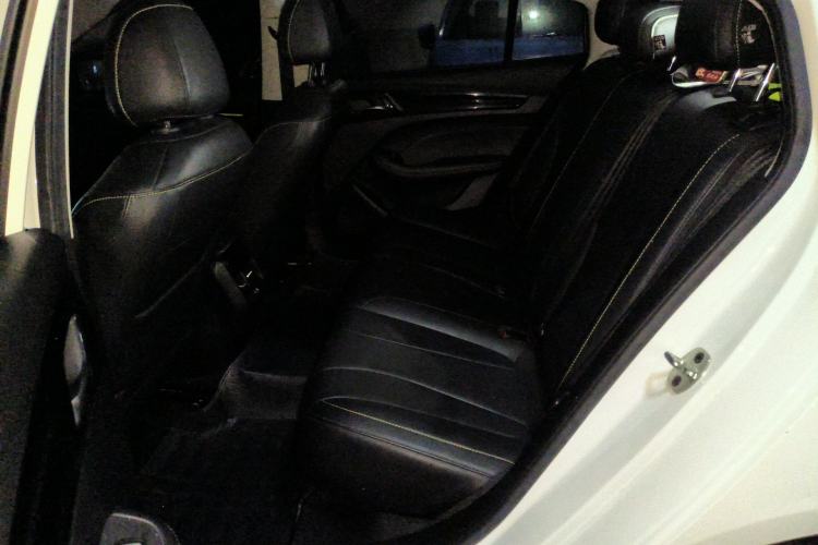 Used Roewe i5 2021 1.5L CVT Diamond Edition