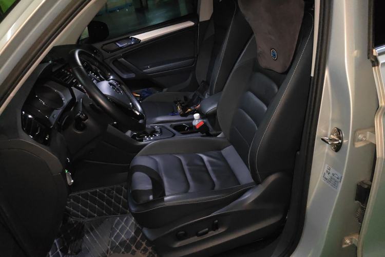 Used Volkswagen Tiguan L 2018 330TSI Automatic Two-Wheel Drive Comfort Edition Left Front Seat