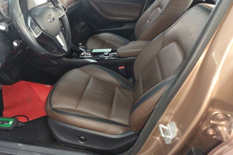 Used Infiniti QX30 2017 2.0T Four-Wheel Drive Sport Edition