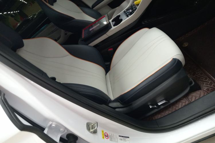 Used BYD Song PLUS New Energy 2023 Champion Edition EV 520KM Prestige Model
