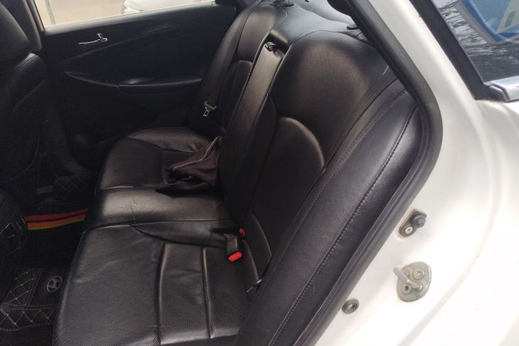 Used Hyundai Sonata 2011 2.0L Automatic Supreme Edition Left Rear Seat