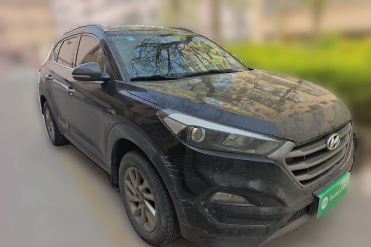 Used Hyundai Tucson 2015 2.0L Automatic Two-Wheel Drive Smart Version
