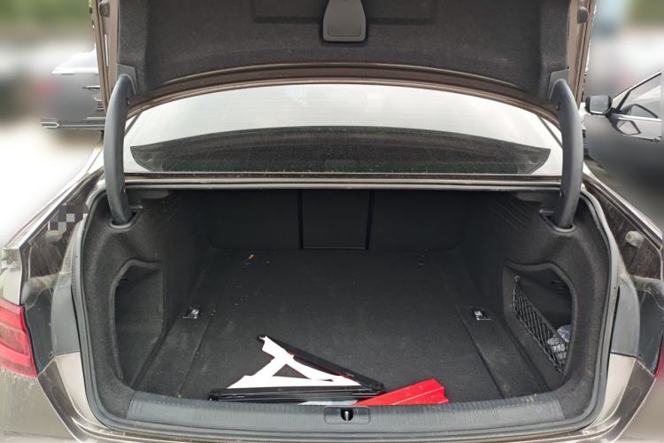 Used Audi A4L 2018 30th Anniversary Edition 40 TFSI Trendy Model Trunk