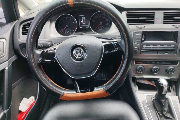 Used Volkswagen Golf 2014 1.4TSI Automatic Comfort Model Steering Wheel