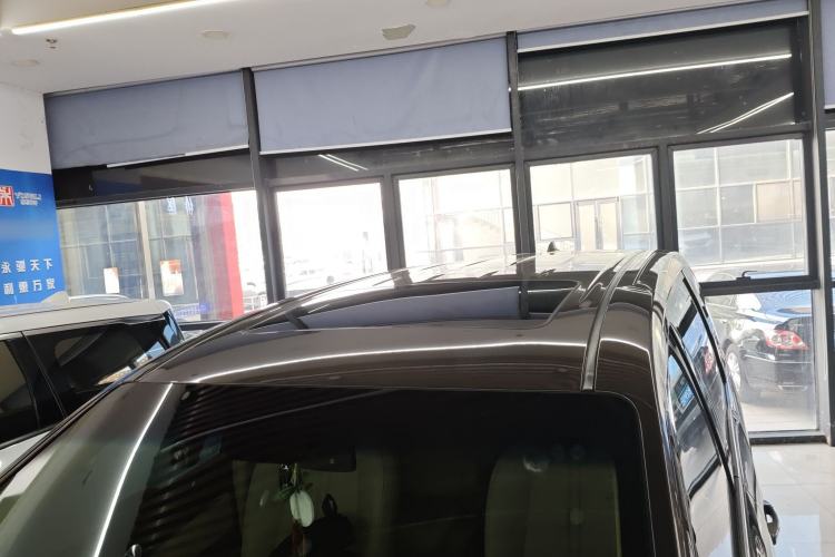 Used Buick GL8 2023 Facelifted Land Cruiser Executive Luxury Version