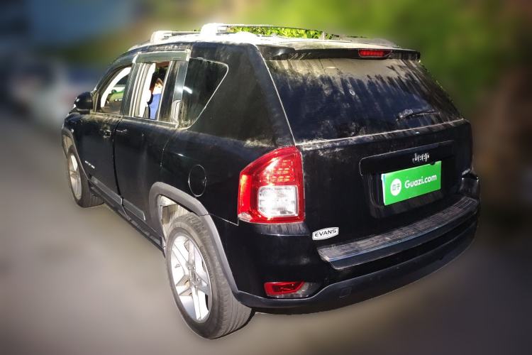 Used Jeep Compass 2013 2.0L two-wheel drive luxury version
