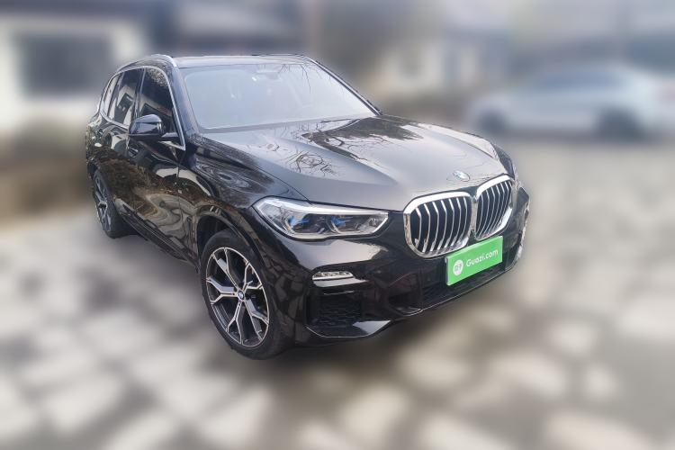 Used BMW X5 2021 xDrive40i Luxury Model with M Sport Package
