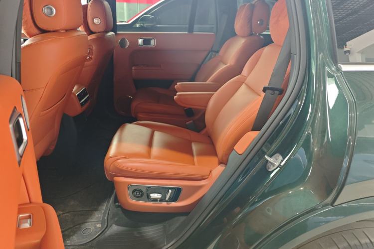 Used Li Auto L8 2023 Pro Model
