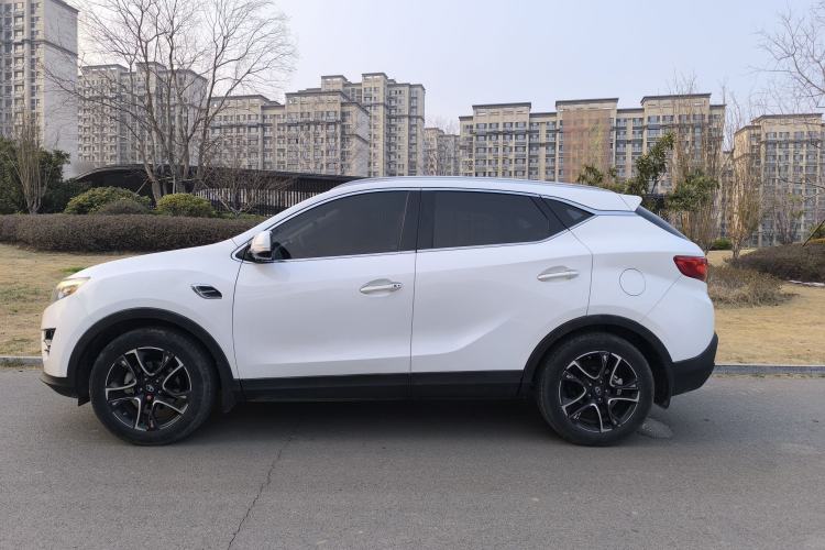 Used Soueast DX7 2015 1.5T Automatic Prestige Model