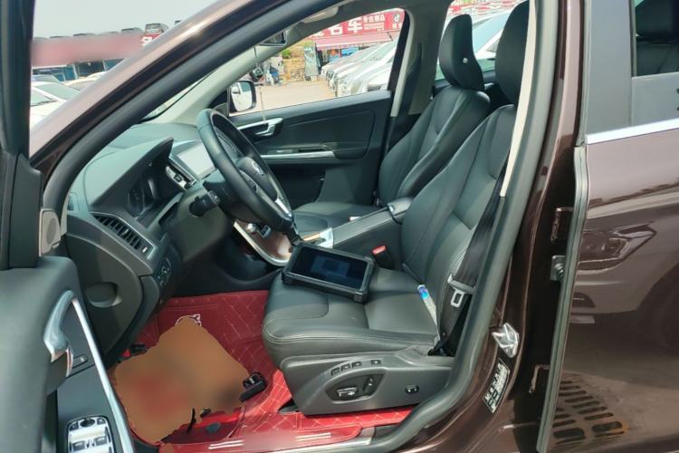 Used Volvo XC60 2017 T5 Smart Upgrade Edition Left Front Seat