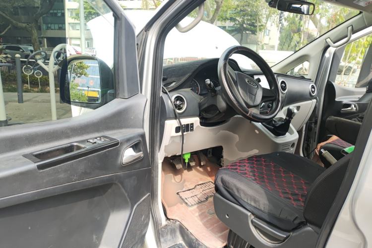 Used JAC Refine M3 2019 PLUS Maker Edition 1.8L Luxury Model Driver Seat