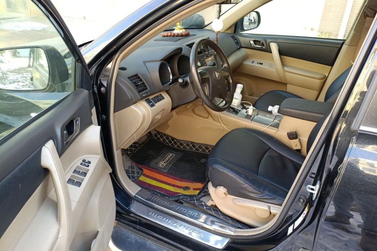 Used Toyota Highlander 2012 2.7L 2WD 5-Seater Elite Edition
