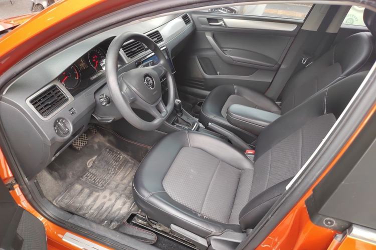 Used Volkswagen Santana 2015 Haval H6 1.6L Automatic Comfort Model