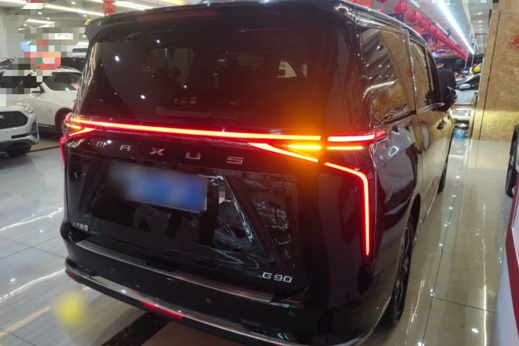 Used SAIC MAXUS G90 2022 2.0T Starry Seven-Seater