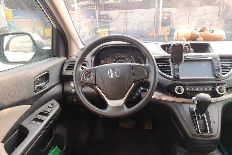 Used Honda CR-V 2015 2.0L two-wheel drive urban version