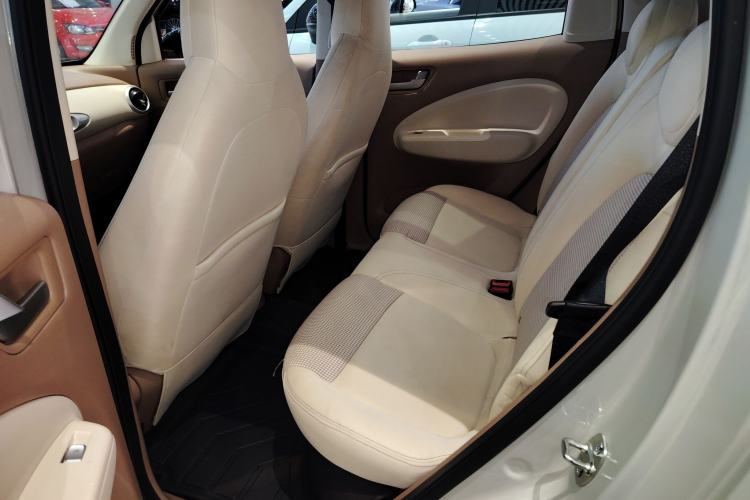 Used Wuling Hongguang MINIEV 2025 Four-Door Version Advanced Edition Left Rear Seat