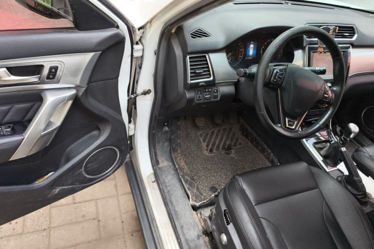 Used Haval H2 2014 1.5T Manual Two-Wheel Drive Prestige Edition