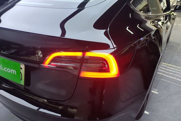 Used Tesla Model 3 2022 Rear-Wheel-Drive Version