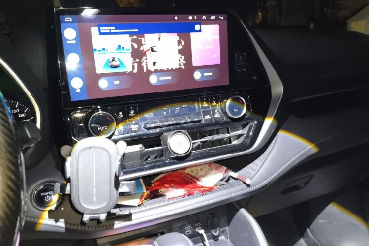 Used Toyota Highlander 2023 2.5L Smart Electric Hybrid Dual-Engine Two-Wheel Drive Elite Version 5 Seats Audio And AC Panel